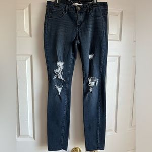 Women’s Bullhead Black Skinny Jeans. Size 11. Good Condition.